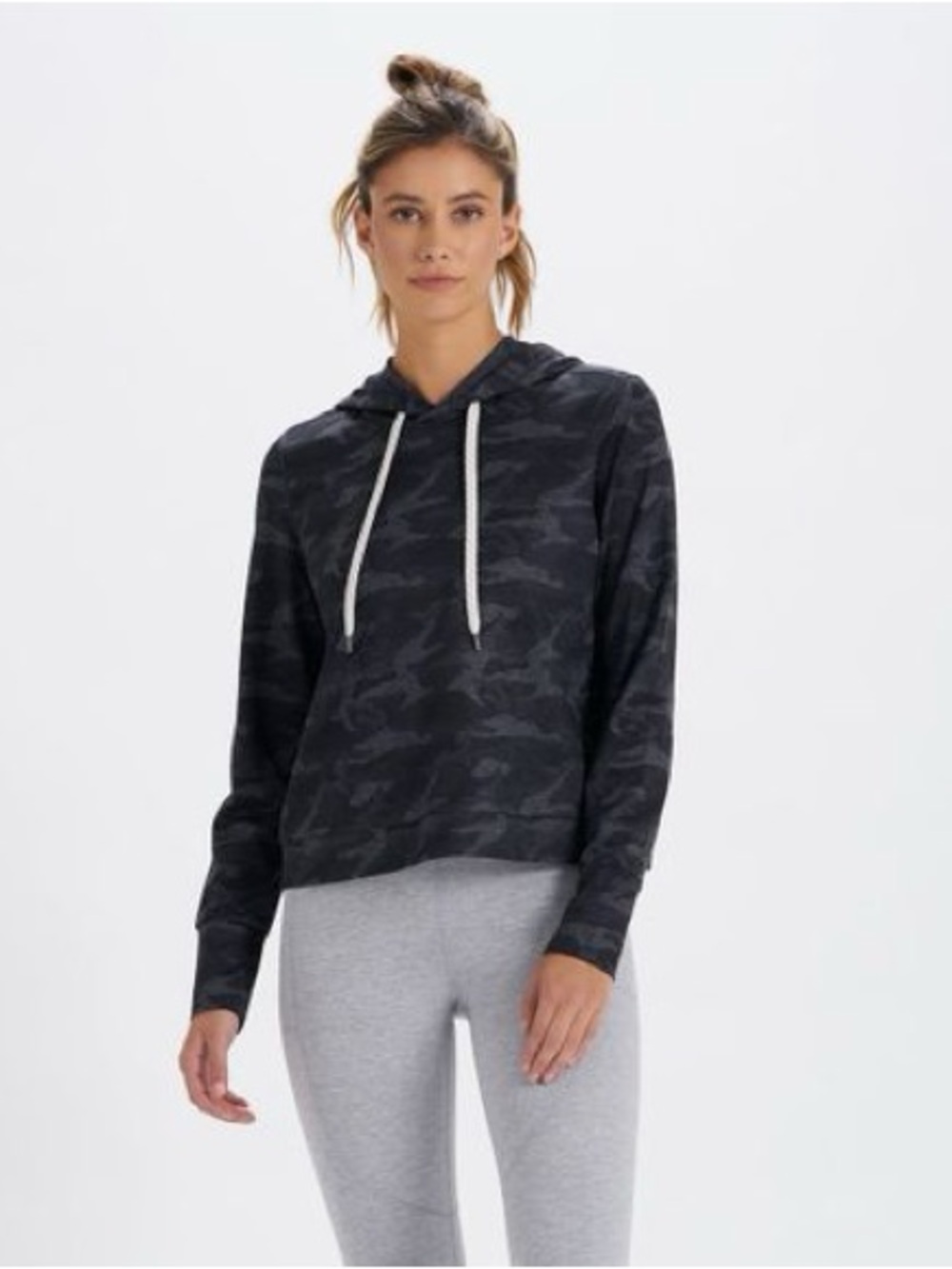 Vuori Halo Essentials Hoodie Pullover Camo Gray Black